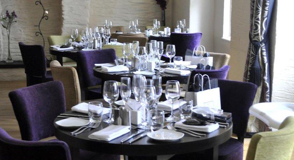Gwesty'R Emlyn Hotel Ньюкасл Емлин Экстерьер фото